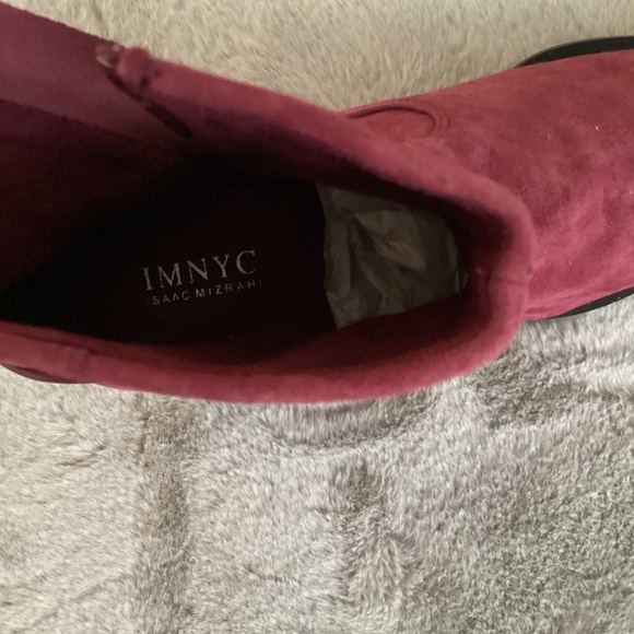 NWOT size 6 leather IMNYC plum colored boots - Picture 6 of 7